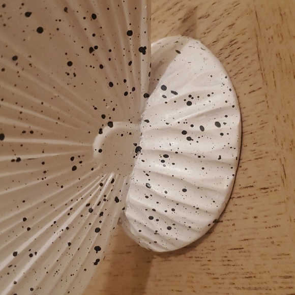 Ceramic Table Decor - Picture 3 of 7